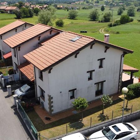 Casa En Sobarzo, Junto Al Parque De Cabarceno Villa Exterior photo